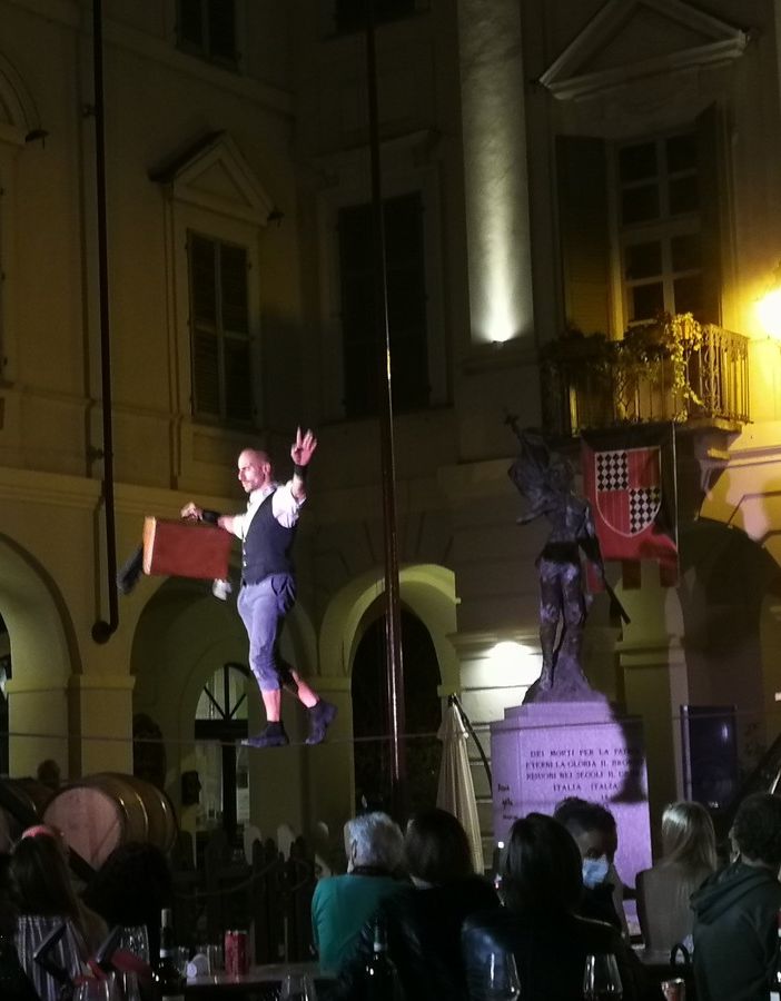 Sipario: al via la quinta edizione dell'evento che anima San Damiano d'Asti con spettacoli e artisti di strada