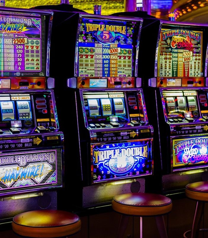 Differenze tra slot online e terrestri