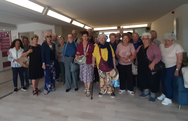 Alcuni partecipanti del recente soggiorno marino a Riccione