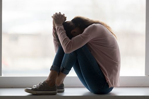 Allarme suicidi anche in Piemonte. Sono circa 400 all'anno, cinquemila in Italia. Aumento dopo la pandemia