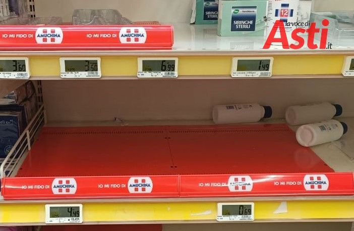 Anche ad Asti supermercati affollati e richiesta straordinaria di disinfettanti per le mani nelle farmacie. Ma le scorte si stanno esaurendo