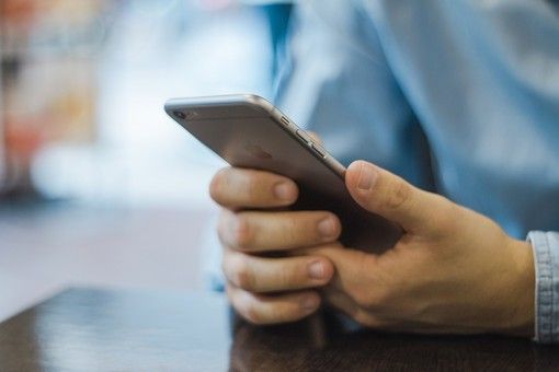 Telefonia mobile: svanito “l’effetto Iliad”, i prezzi tornano a salire