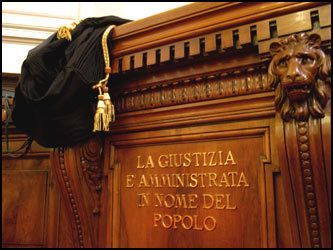 Condanna penale e licenziamento: la Cassazione ribadisce la giusta causa anche per condotte extralavorative