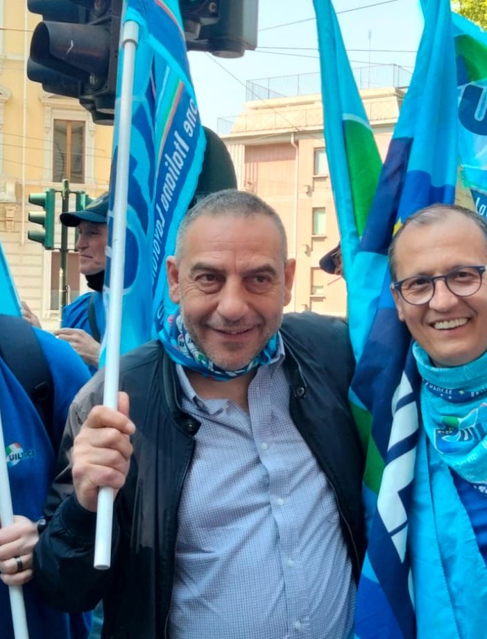 I funzionari Uiltucs di Biella, Novara, Asti, Alessandria e Cuneo della Uiltucs. Al centro Ferdinando Ferrigno di Asti