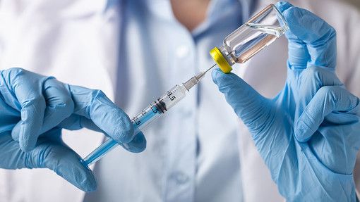 Covid, via ai vaccini senza prenotazione per i giovani sportivi. Agevolazioni anche per chi lavora all'interno di impianti e associazioni
