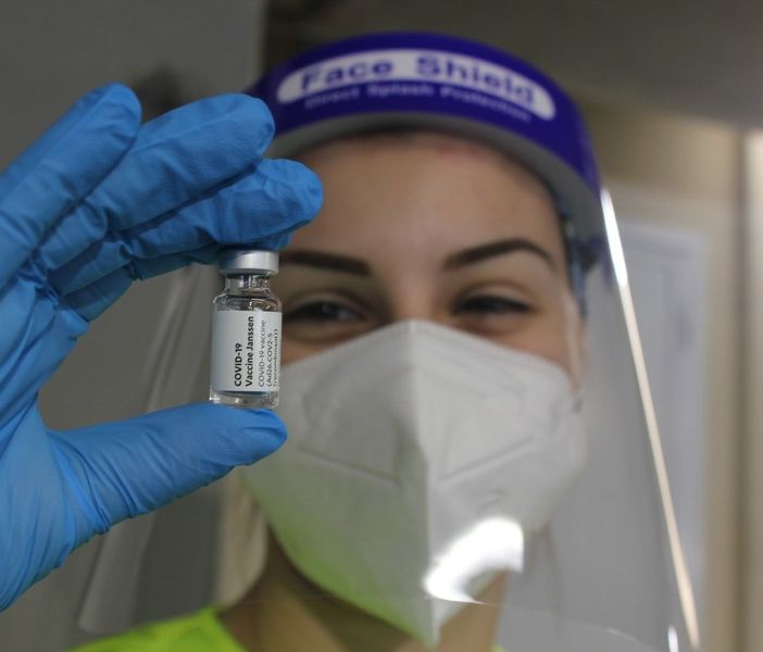 Da domani al via in Piemonte la quarta dose per over 80 e ospiti di RSA