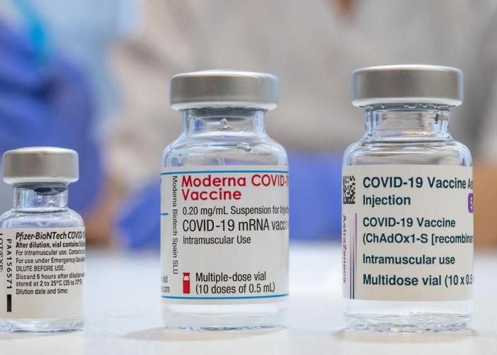 Fiale di vaccino anti Covid Moderna