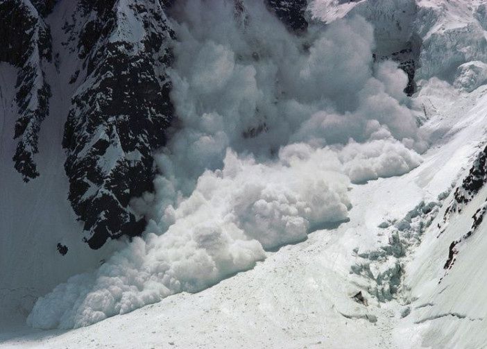 Era di origini astigiane lo scialpinista travolto e ucciso oggi da una valanga in Valle d'Aosta