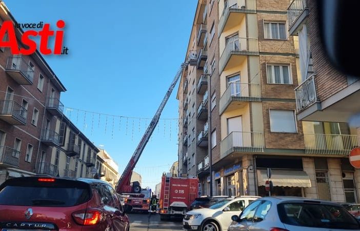 Fuga di gas in un palazzo di corso Alessandria: momenti di paura ma nessuna persona intossicata
