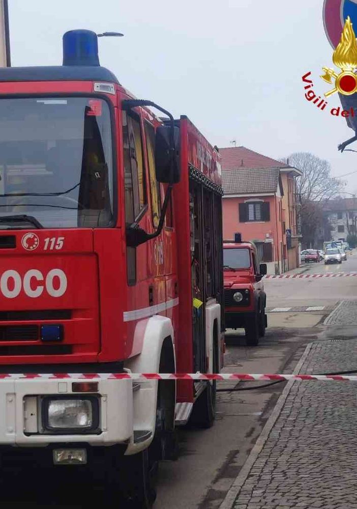 Evacuata una casa a Villanova d'Asti per incendio camino. Nessuna persona coinvolta
