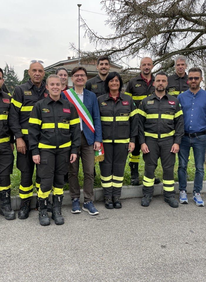 Alberi secchi e pericolosi? A Villanova l'addestramento dei vigili del fuoco aiuta il paese