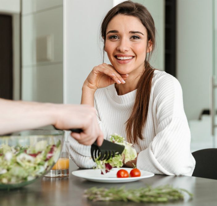 Come tenere sotto controllo il colesterolo. I consigli di Fab SMS su ipercolesterolemia e dieta