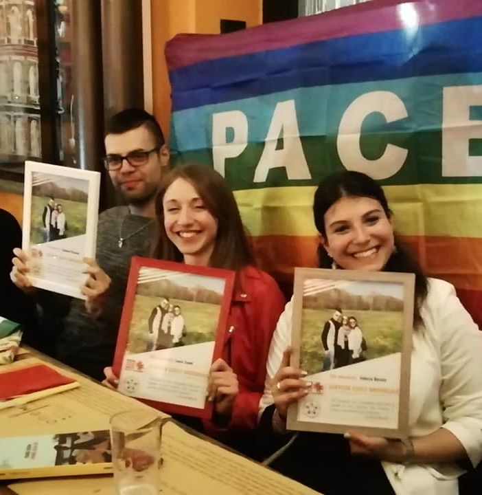 Un gruppo di volontari del Cpia di Asti