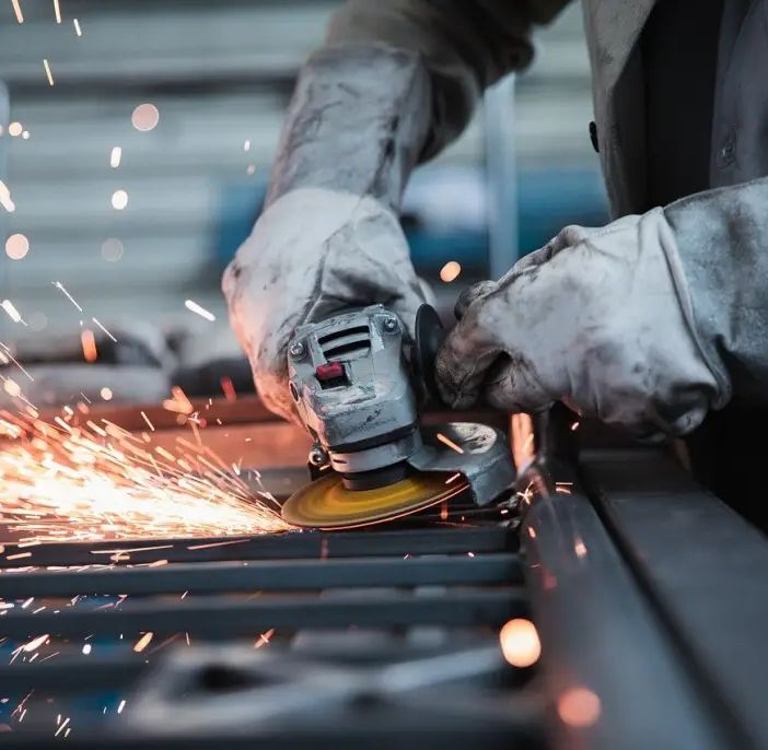 Lavoro ed economia: in Piemonte difficile trovare operai specializzati, meccanici, manutentori