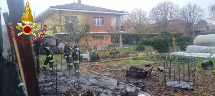 Buttigliera: incendio in un ricovero attrezzi in cui erano custodite anche tre bombole Gpl Buttigliera: incendio in un ricovero attrezzi in cui erano custodite anche tre bombole Gpl