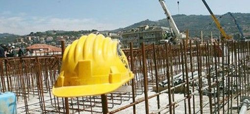 In Piemonte i cantieri sono fermi In Piemonte i cantieri sono fermi