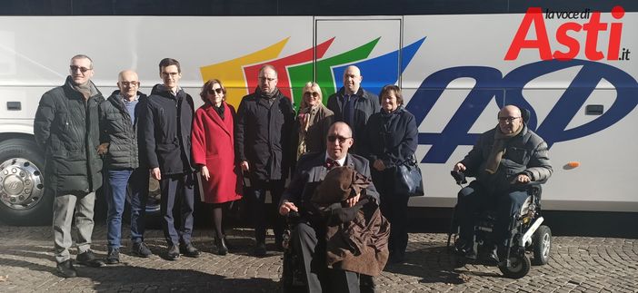 Bus turistici a misura di disabilità. Asp presenta 4 nuovi mezzi [VIDEO]