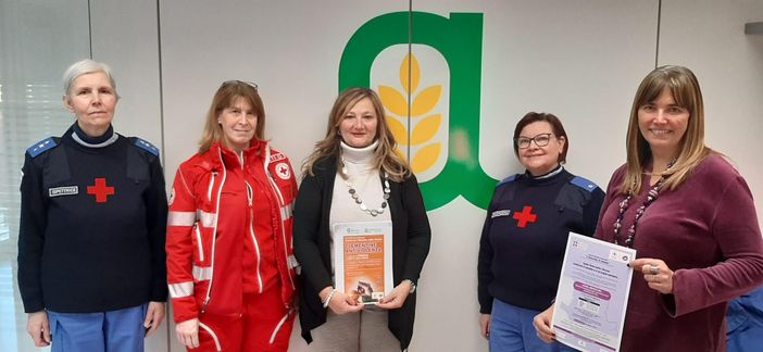 Distribuiti oltre 3 quintali di clementine per sostenere il centro anti-violenza "L'Orecchio di Venere" Distribuiti oltre 3 quintali di clementine per sostenere il centro anti-violenza "L'Orecchio di Venere"