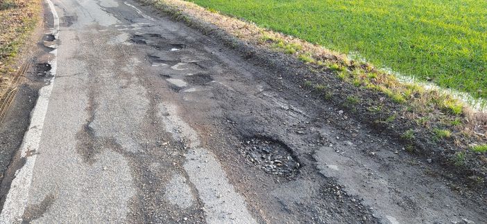 Strade dissestate ad Asti, nuove segnalazioni ma anche lavori eseguiti [FOTO]