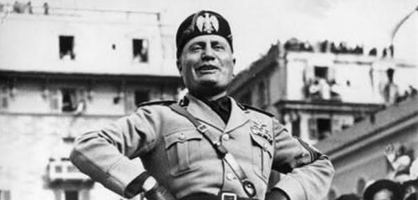 Ad Asti si continua a discutere sulla cittadinanza onoraria a Mussolini Ad Asti si continua a discutere sulla cittadinanza onoraria a Mussolini