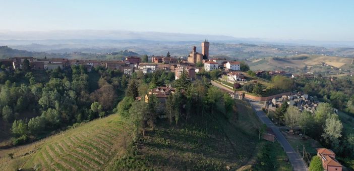Appuntamento teatrale con lo spettacolo "A' l'è sciopaje na pùpa" a Mongardino Appuntamento teatrale con lo spettacolo "A' l'è sciopaje na pùpa" a Mongardino