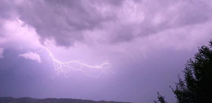 Maltempo, domenica con forti temporali in Piemonte: Arpa emana l’allerta gialla Maltempo, domenica con forti temporali in Piemonte: Arpa emana l’allerta gialla