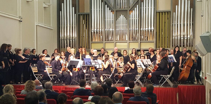 L'Orchestra sinfonica Junior Classica si esibisce al Santuario del Portone di Asti