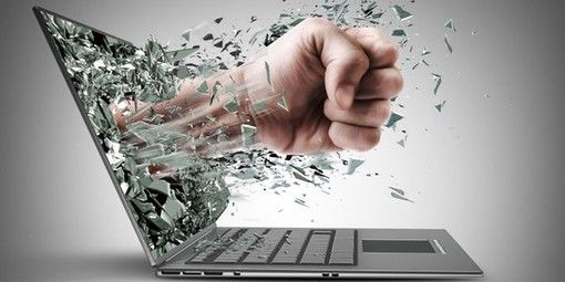 Cyberbullismo, in Piemonte e Valle d'Aosta scendono le vittime: martedì oltre 60mila studenti a scuola di prevenzione