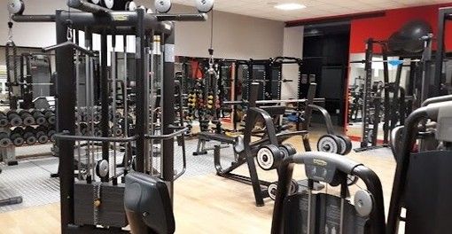 "Volevate farlo in silenzio, ma a volte il silenzio fa più rumore di qualsiasi altro suono", abbonati della Foxtrot ribattono ai proprietari: "Ci sentiamo presi in giro e truffati" "Volevate farlo in silenzio, ma a volte il silenzio fa più rumore di qualsiasi altro suono", abbonati della Foxtrot ribattono ai proprietari: "Ci sentiamo presi in giro e truffati"