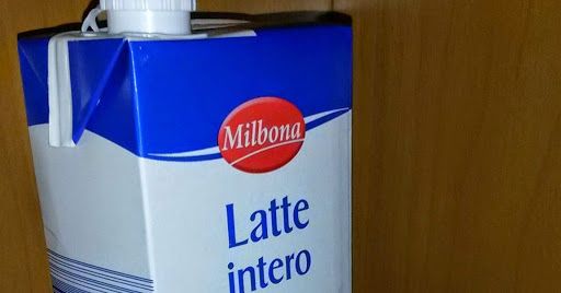 Rischio microbiologico, richiamo per il latte intero Milbona venduto dal Lidl