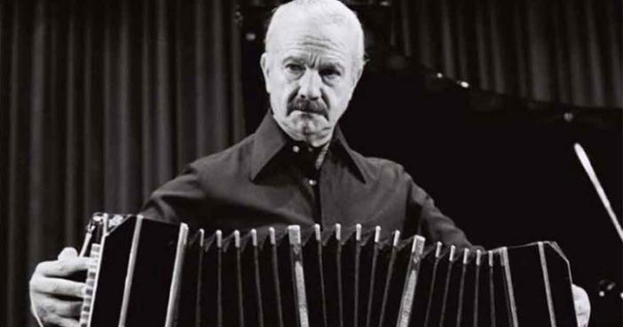 Astor Piazzolla (foto dal web) Astor Piazzolla (foto dal web)