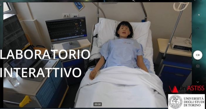 Uno dei pazienti "simulati" a disposizione degli studenti di infermieristica