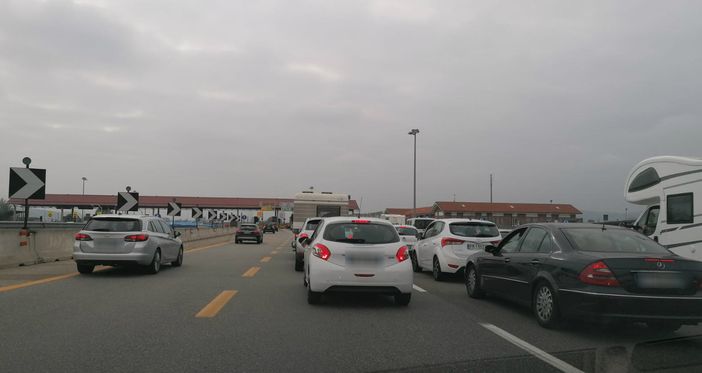 E’ stata una mattinata decisamente ‘difficile’ per la viabilità tra Asti e Alba E’ stata una mattinata decisamente ‘difficile’ per la viabilità tra Asti e Alba