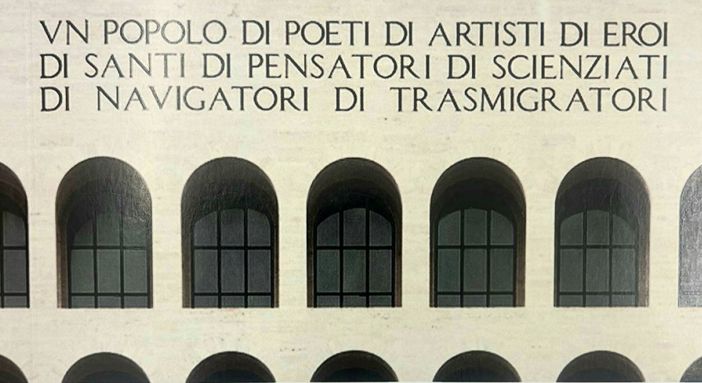 Italiani strana gente: viaggio tra poeti dimenticati e geni eccentrici Italiani strana gente: viaggio tra poeti dimenticati e geni eccentrici