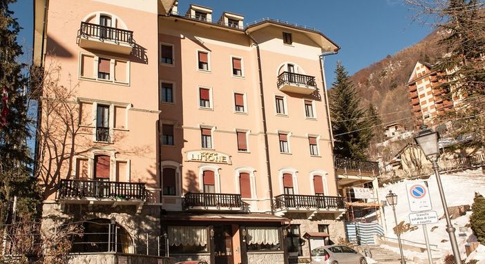 Il Residence Limone Aparthotel è un’offerta di vacanza in residence adatta a tutti Il Residence Limone Aparthotel è un’offerta di vacanza in residence adatta a tutti