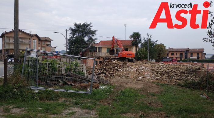 Costigliole d’Asti: piccola “rivoluzione” nel panorama architettonico di Motta [GALLERIA FOTOGRAFICA]