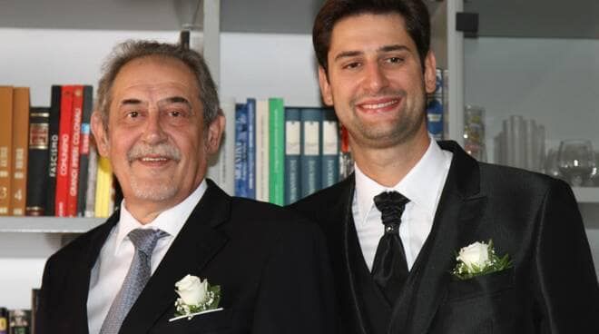 Carlo Franco ritratto con il figlio Alessandro in un momento felice