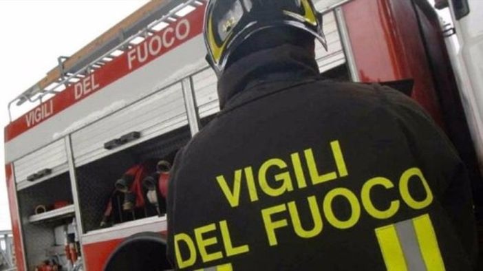 Costigliole d’Asti, vigili del fuoco impegnati per la messa in sicurezza di un'auto GPL