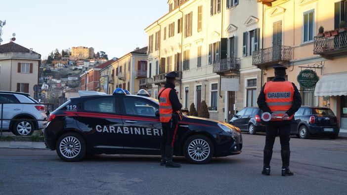 Canelli: ruba e-bike da un ristorante e pensa di averla fatta franca. Arrestato dai carabinieri dopo il furto di vino per 3mila euro