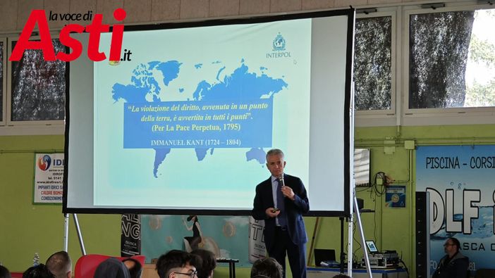 Il prefetto Dispenza ritratto nel corso del suo intervento