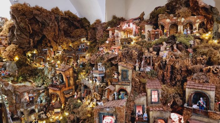 Il presepe della Chiesa di San Martino Il presepe della Chiesa di San Martino