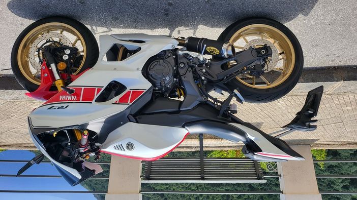 Scarichi per R7 con omologazione: prezzi, sound e certificazioni