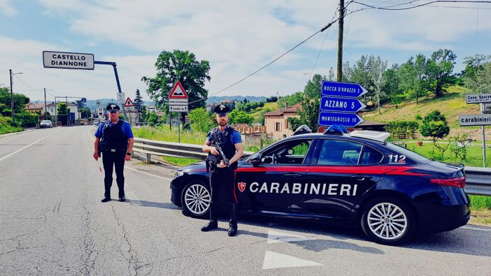 Tenta di truffare un'anziana fingendosi carabiniere: arrestato Tenta di truffare un'anziana fingendosi carabiniere: arrestato