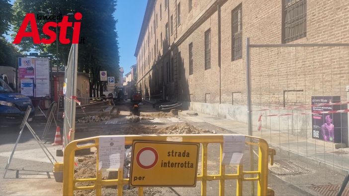 Cantiere dei lavori in Piazza Catena