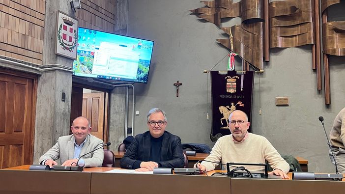 Al centro, l’assessore Gallo con il presidente della Provincia, Rasero e il consigliere Massaglia