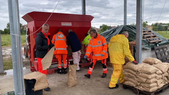 La Protezione Civile di Canelli organizza una raccolta di beni di prima necessità per le popolazioni vittima dell'alluvione in Emilia Romagna La Protezione Civile di Canelli organizza una raccolta di beni di prima necessità per le popolazioni vittima dell'alluvione in Emilia Romagna