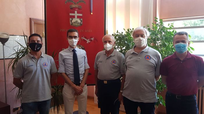 Nella foto, da sinistra: il consigliere Bassi, il presidente Lanfranco, il vicepresidente di Protezione civile Baracco, il nuovo presidente Marenco e il responsabile del servizio provinciale di Protezione Civile Rolla Nella foto, da sinistra: il consigliere Bassi, il presidente Lanfranco, il vicepresidente di Protezione civile Baracco, il nuovo presidente Marenco e il responsabile del servizio provinciale di Protezione Civile Rolla