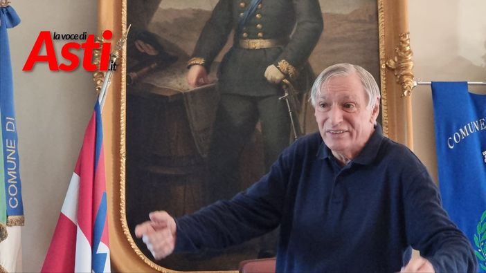 Don Luigi Ciotti riceve la cittadinanza a Isola d'Asti Don Luigi Ciotti riceve la cittadinanza a Isola d'Asti