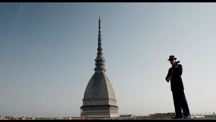 Domani torna in sala il film "Pastrone!" vibrante biopic del pionere del cinema astigiano