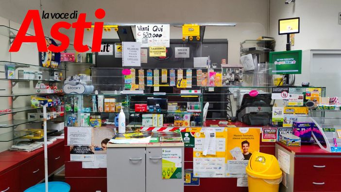 La stazione di Asti ha 'perso' anche la storica tabaccheria